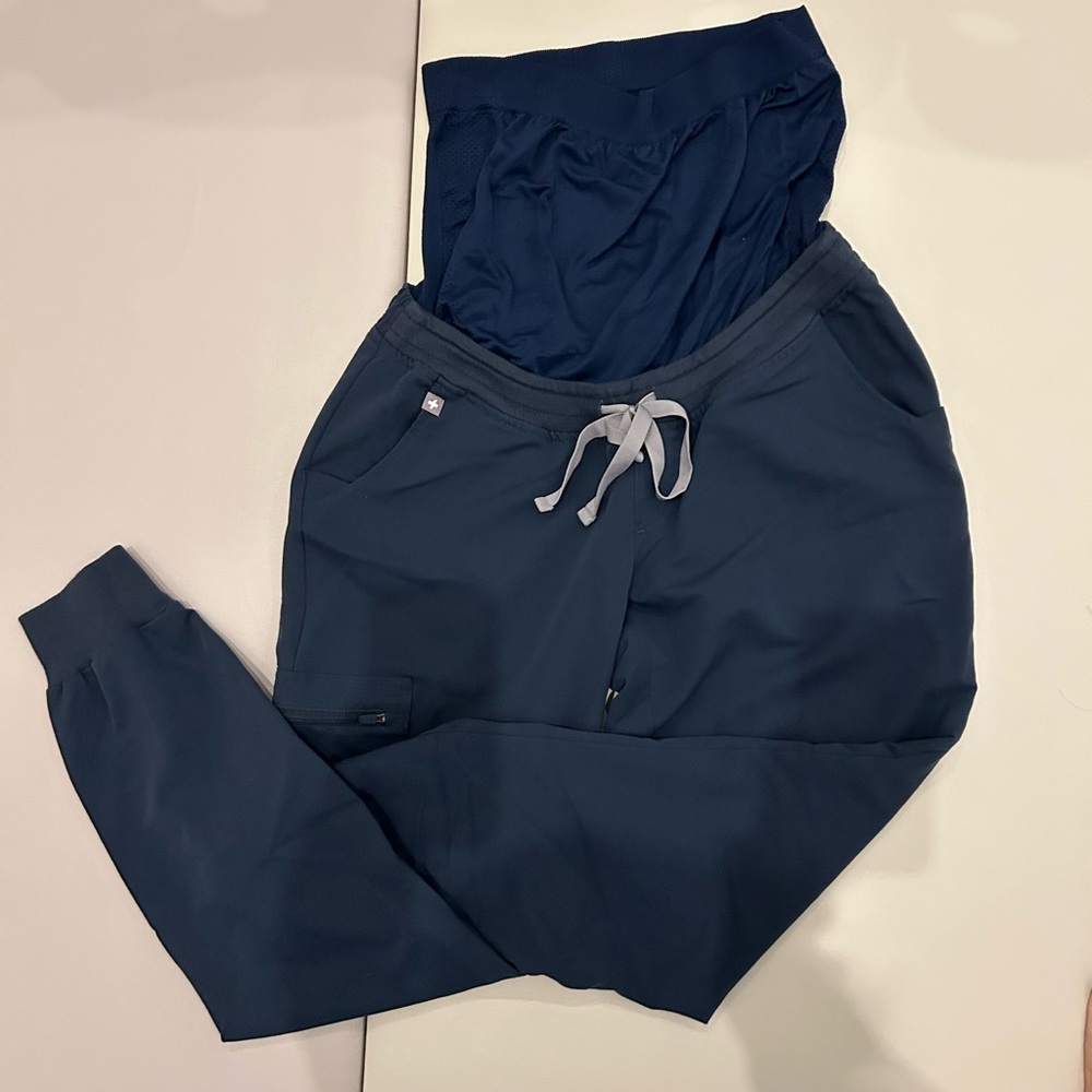 Figs Zamora Maternity Jogger scrub pants in Dark Harbor